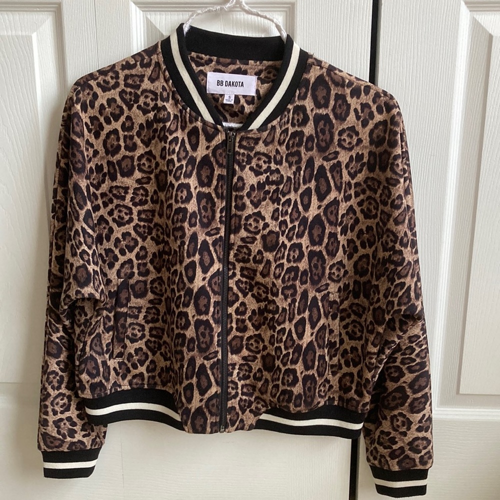 BB Dakota Leopard Jacket, NWOT
